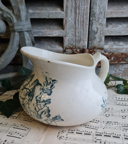 Ancien petit broc pichet - pichet, terre