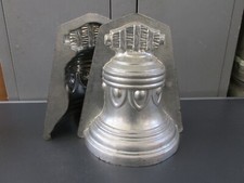 MOULE A CHOCOLAT ANCIEN GRANDE CLOCHE DE PAQUES METAL CUISINE 22cm