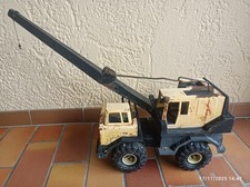 Ancien jouet Tonka: camion grue en métal
