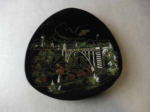 Ancienne assiette décor