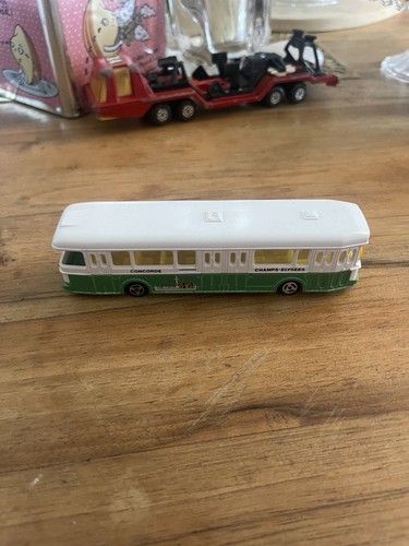 Ancien majorette autobus - majorette,