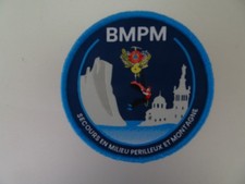 écusson pompier secours en