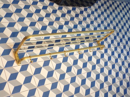 Portemanteau façon porte - portemanteau,