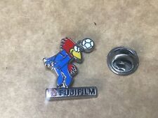 pins FUJIFILM signe Arthus