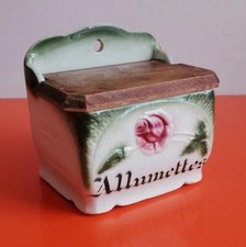 ANCIENNE BOÎTE À ALLUMETTES