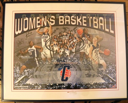 Uconn huskies women framed - women,