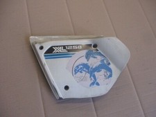 Cache latéral gauche pour