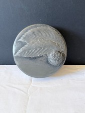 Boîte ronde en étain moderne