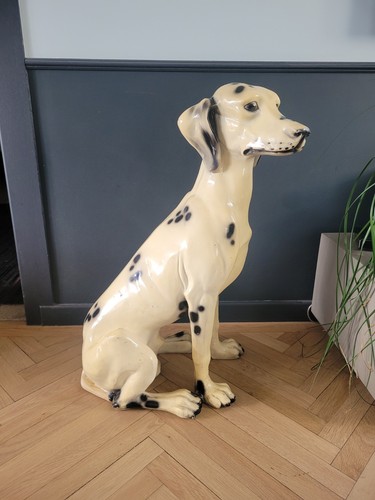 Chien résine dalmatien - en,