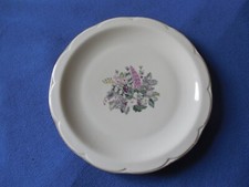 PLAT EN PORCELAINE HAVILAND LIMOGES décor signé Solange Patry-Bié