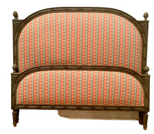 Lit de style Louis XVI en