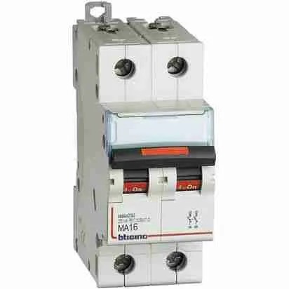 Btifv82sm200 interrupteur - btifv82sm200,