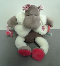 B9. Doudou peluche BABY NAT