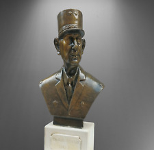 Buste du Général de Gaulle - Hauteur :17 cm  Finition patine bronze  📌5a.