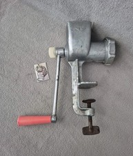 Ancien hachoir manuel de table en métal OCT 4025-83