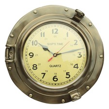 Horloge dans hublot - horloge,