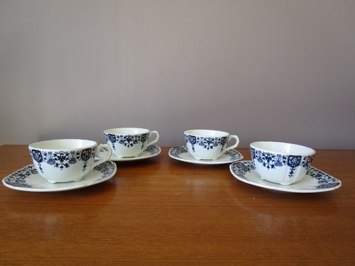 Tasses the cafe - a, &