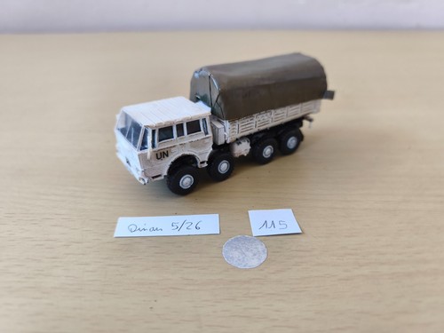 Camion militaire 87e - militaire, un