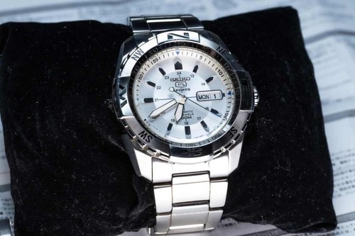 Seiko sports snzj03j1 - seiko,