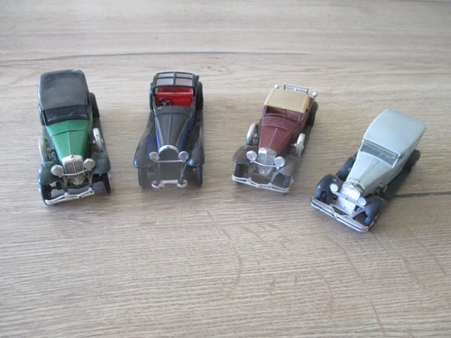 Lot petites voitures - petites,