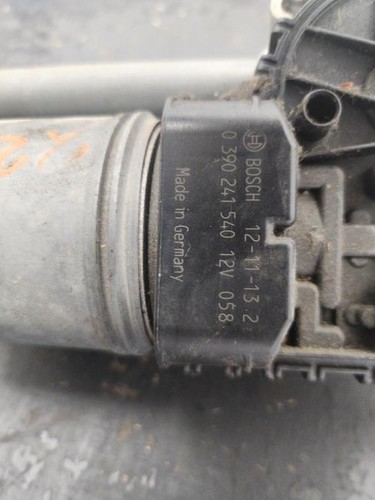 Moteur essuie glace avant