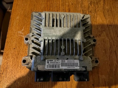 Calculateur moteur peugeot - calculateur,