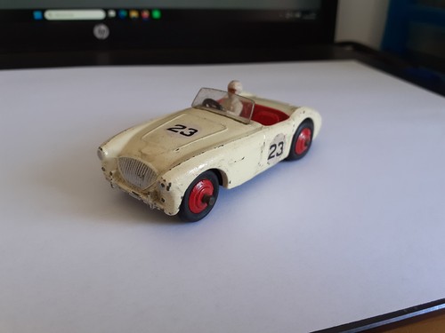 Dinky toys england 109 - dinky,