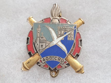 Un insigne militaire " 408° CRD / Compagnie de Réparation Divisionnaire ".