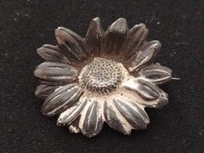 Politique : insigne de la