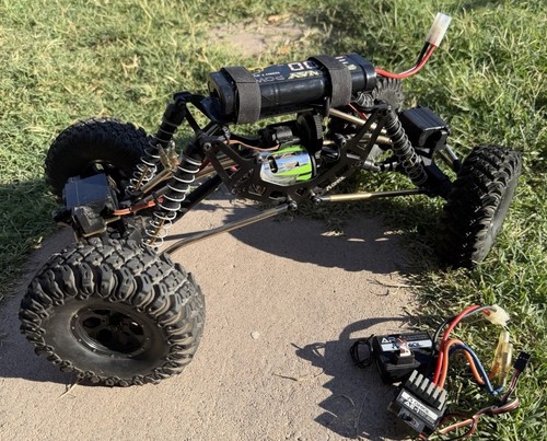 Used 2009 axial - rc, #ax90011
