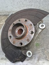 Pivot de moyeu avant droit