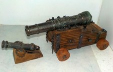 2 répliques miniatures de