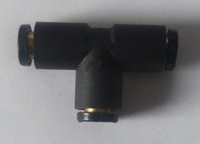 Raccord pneumatique en T diamètre 6mm