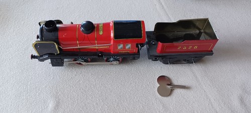 Hachette hornb locomotive - , o