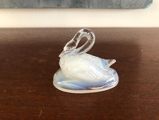 CYGNE EN VERRE OPALESCENT " VERLYS "