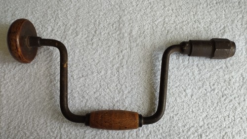 Ancien outil perceuse main - outil,