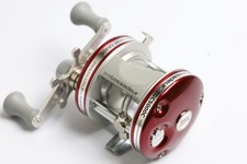 Moulinet de lancer d'appâts Abu Garcia Ambassador TGC 5000C Red Tournament...