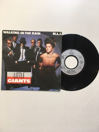 Little giants walking in - sp,