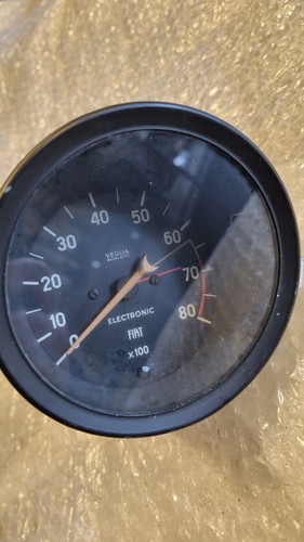 Compte tour fiat 124 - compte, coupé