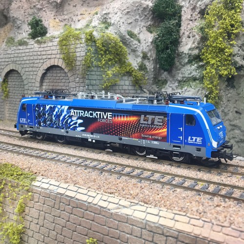 Locomotive électrique 186