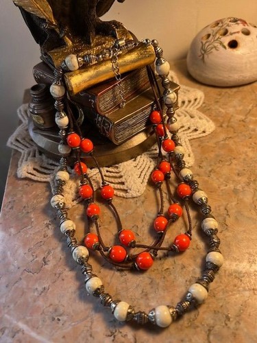 Lot colliers pierre howlite - lot,