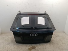 Malle/Hayon arriere AUDI A3 2 PHASE 1 8P3827023AC