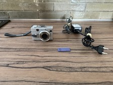 Appareil photo numérique Sony DSC-V1 avec chargeur ,fonctionnel .