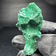 Spécimen rare de malachite, vert Kaokoveld, collection minérale 35*19*16mm
