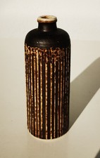 Superbe vase soliflore en céramique « scarifiée »