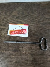 Ancien Ouvre boite sardine -