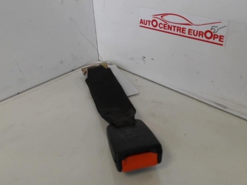 Attache ceinture arriere - , droit