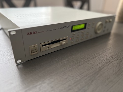 Akai s2000 midi stereo - stereo, digital