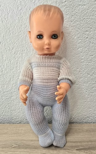 Jolie poupée plastique zapf - jolie,