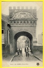 cpa 59 - CASSEL (Nord) PORTE d'AIRE animée Fortification Sculpture Fronton